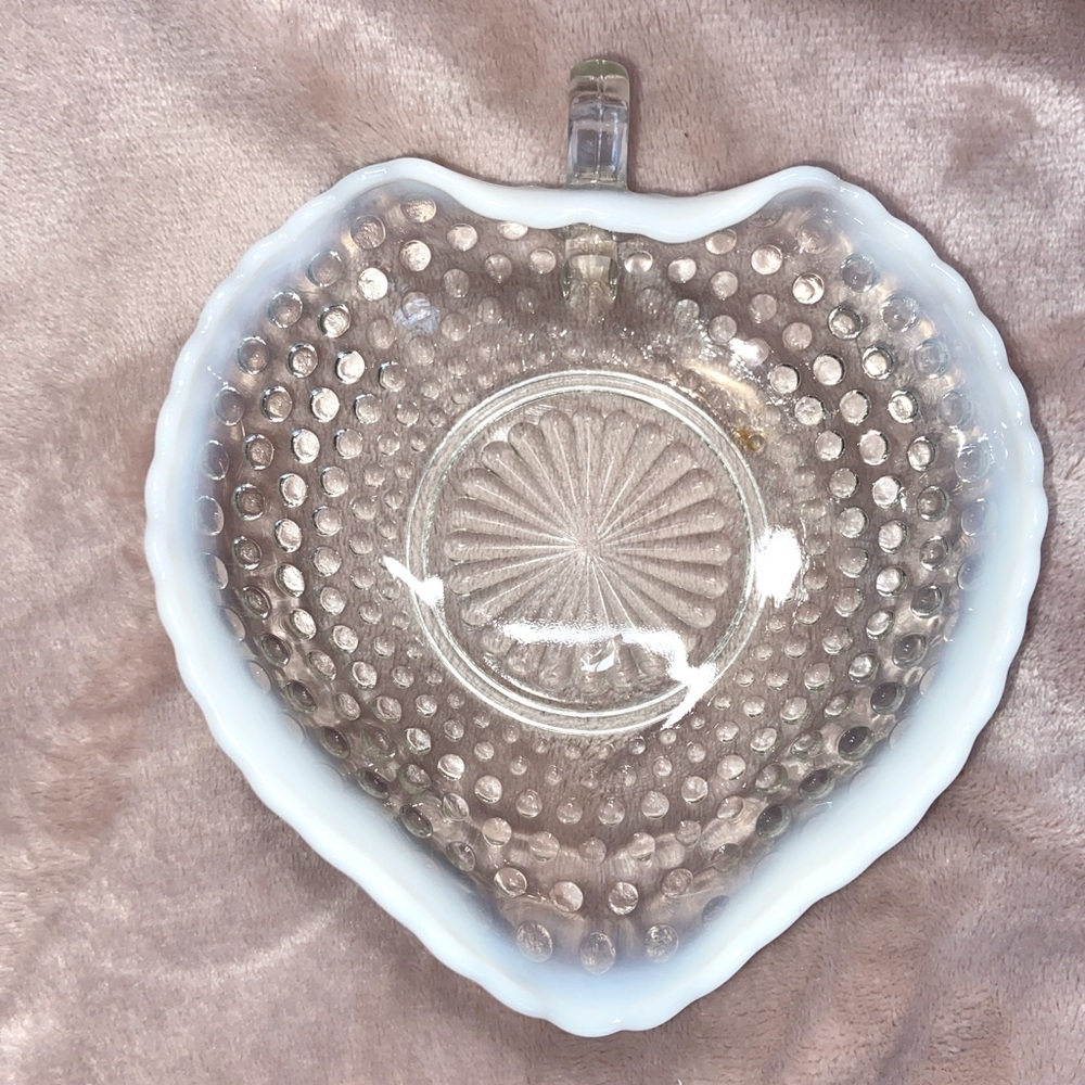 Vintage Anchor Hocking Moonstone Opalescent Hobnail Heart Handle Glass Dish